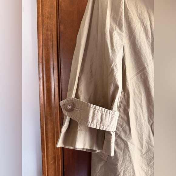 Vintage Saks Fifth Avenue Tan Trench Coat with Belted Waist - Picture 6 of 9